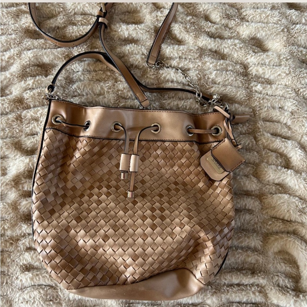 Guess shoulder bag